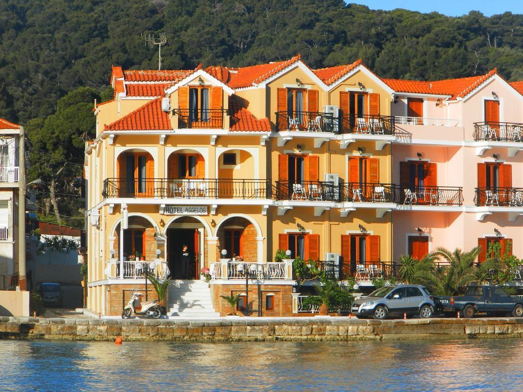 Hotel Aggelos Kefalonia อาร์กอสโตลี ภายนอก รูปภาพ