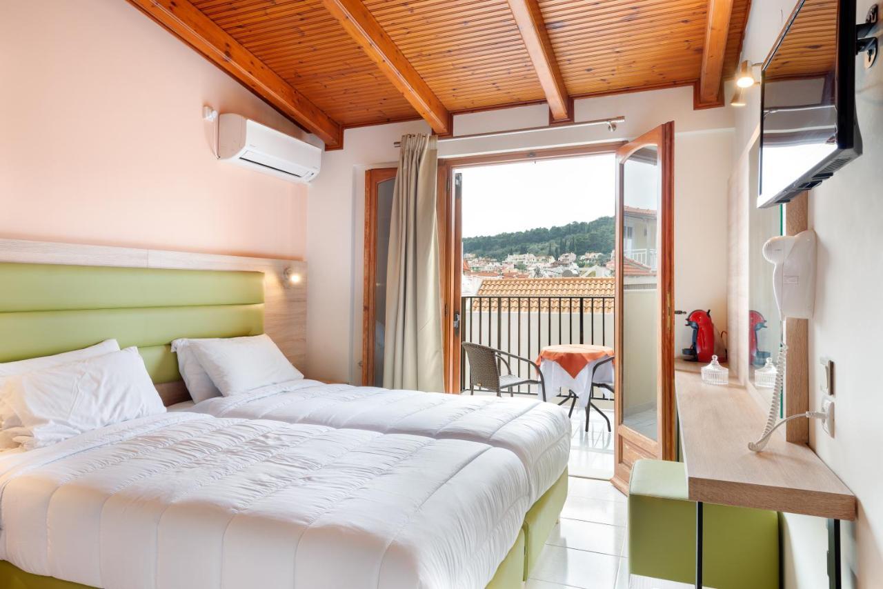 Hotel Aggelos Kefalonia อาร์กอสโตลี ภายนอก รูปภาพ