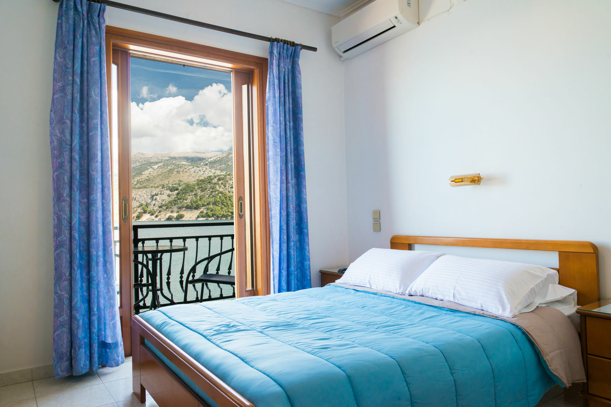 Hotel Aggelos Kefalonia อาร์กอสโตลี ภายนอก รูปภาพ